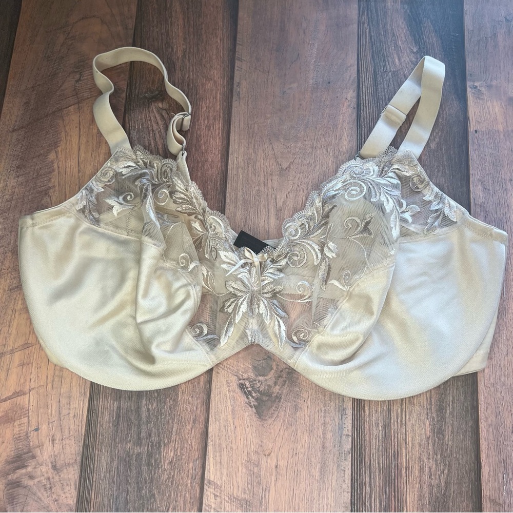 Soma‎ Cream Nude Underwire Bra with Lace Trim 40DD